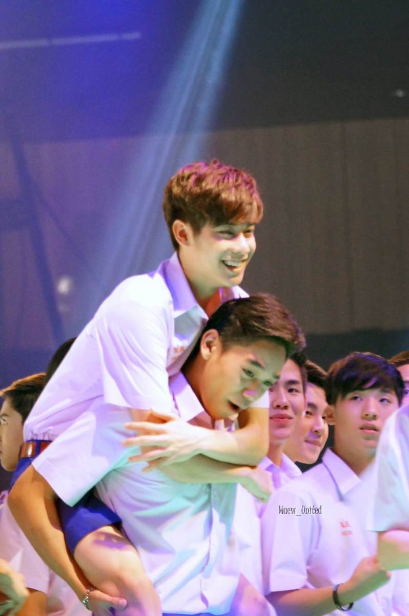 เงินกะออกัสคือ"เอิ้นกะพีท"ตลอดไป