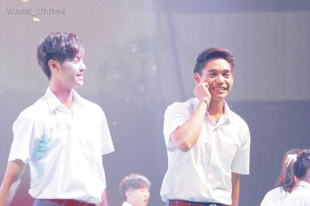 เงินกะออกัสคือ"เอิ้นกะพีท"ตลอดไป