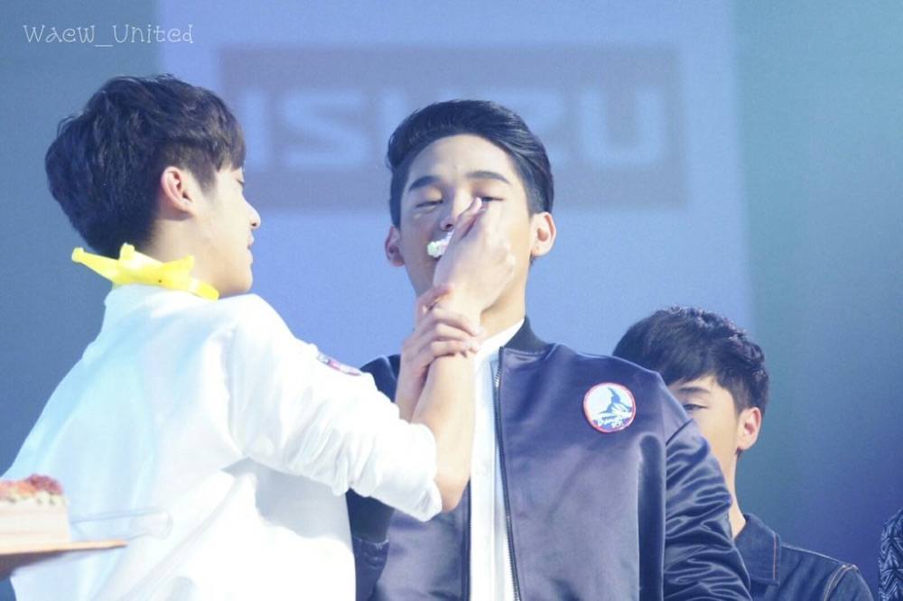เงินกะออกัสคือ"เอิ้นกะพีท"ตลอดไป
