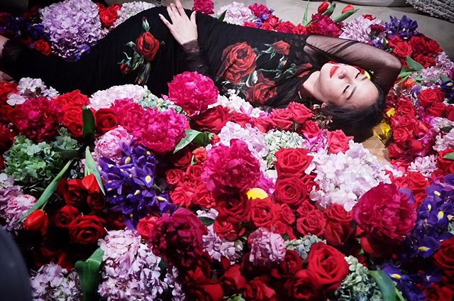 อั้ม พัชราภา สวย เจิด คลาสซี่ @Birthday Party Flowers Theme