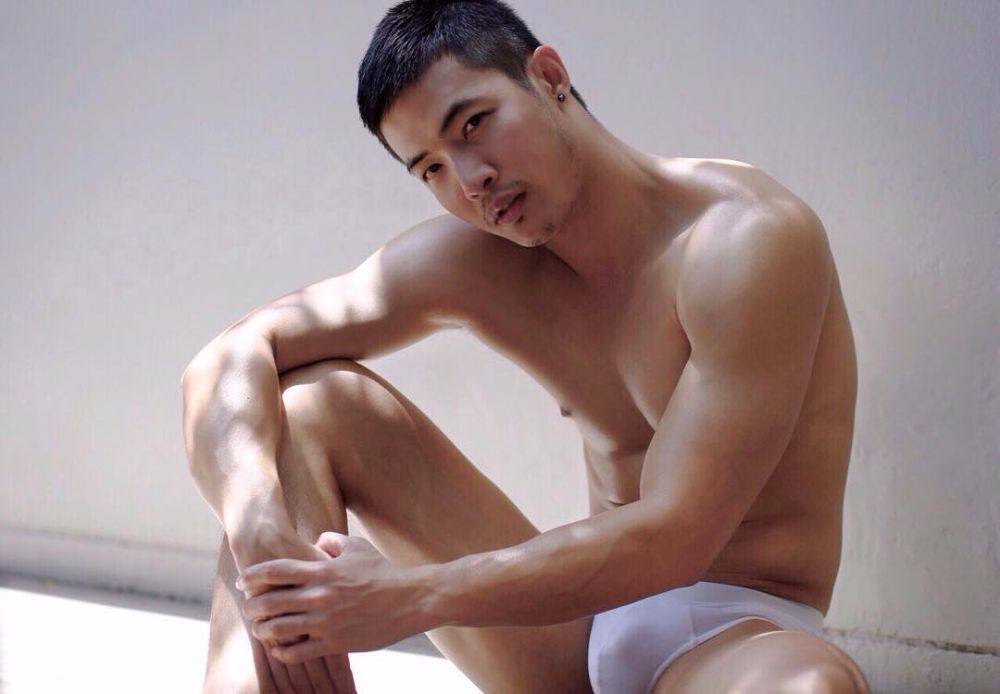 อืมอ่าาาเลีย