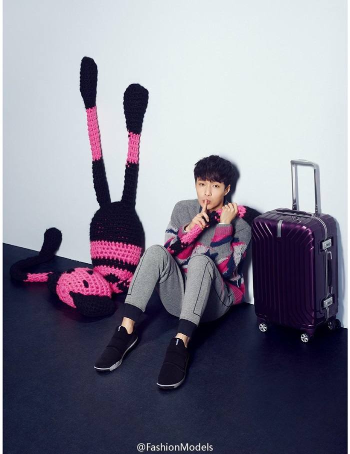 Lay (Exo) @ L'Officiel Hommes China December 2015