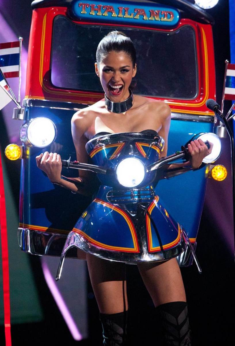 ชุดประจำชาติ "Miss Universe 2015 " (ทุกประเทศ)