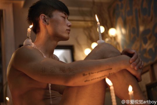 ถอดโชว์เรือนร่าง 987