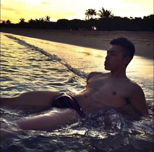 ถอดโชว์เรือนร่าง 991