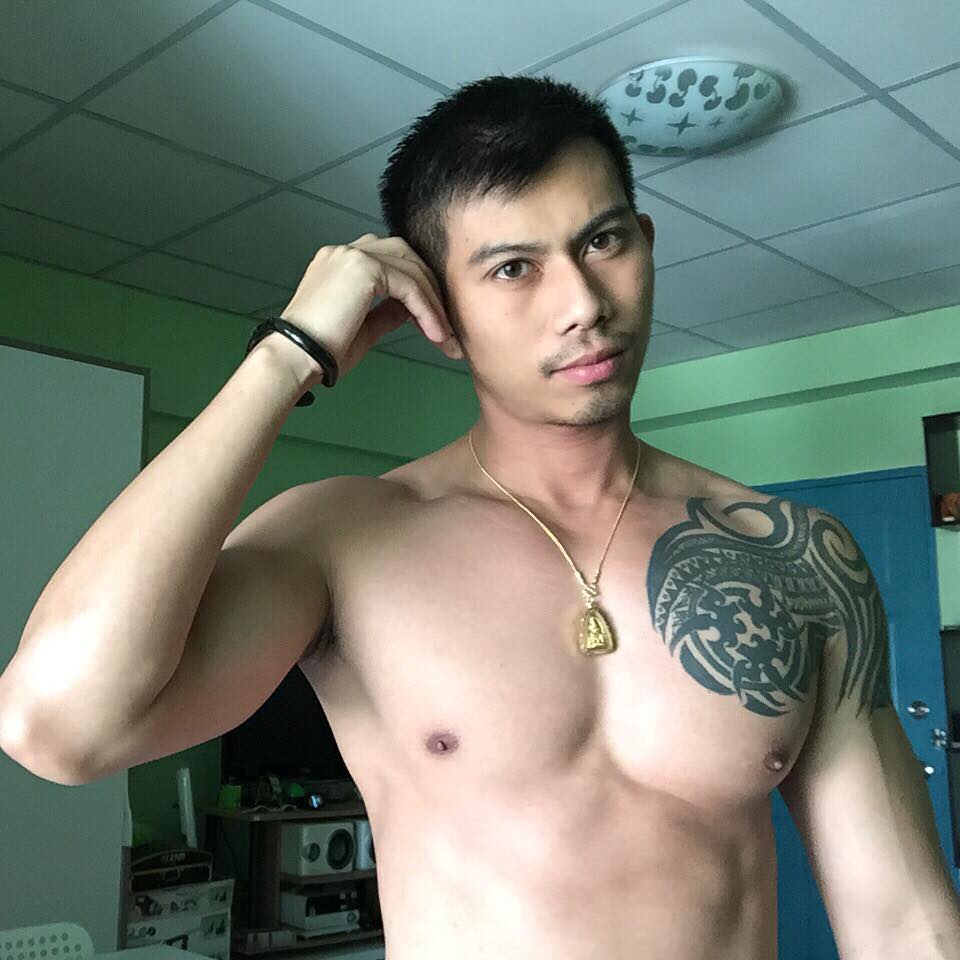 กระหน่ำเลีย
