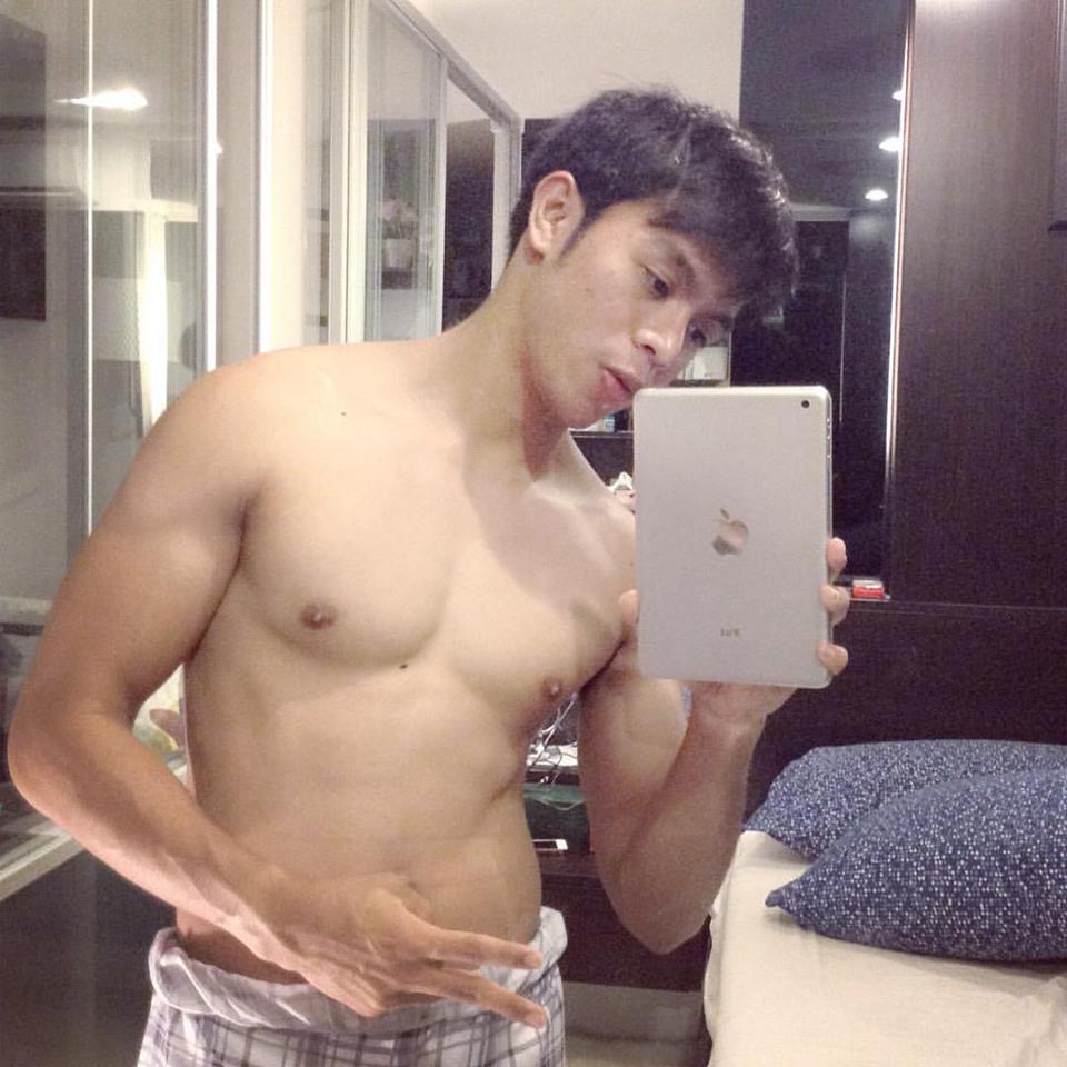 กระหน่ำเลีย