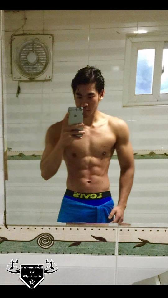 กระหน่ำเลีย