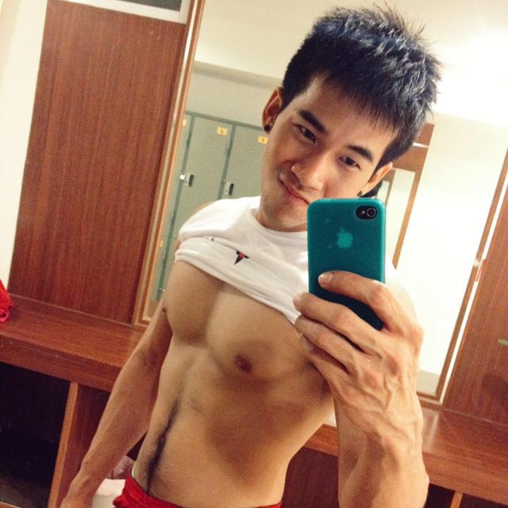 กระหน่ำเลีย