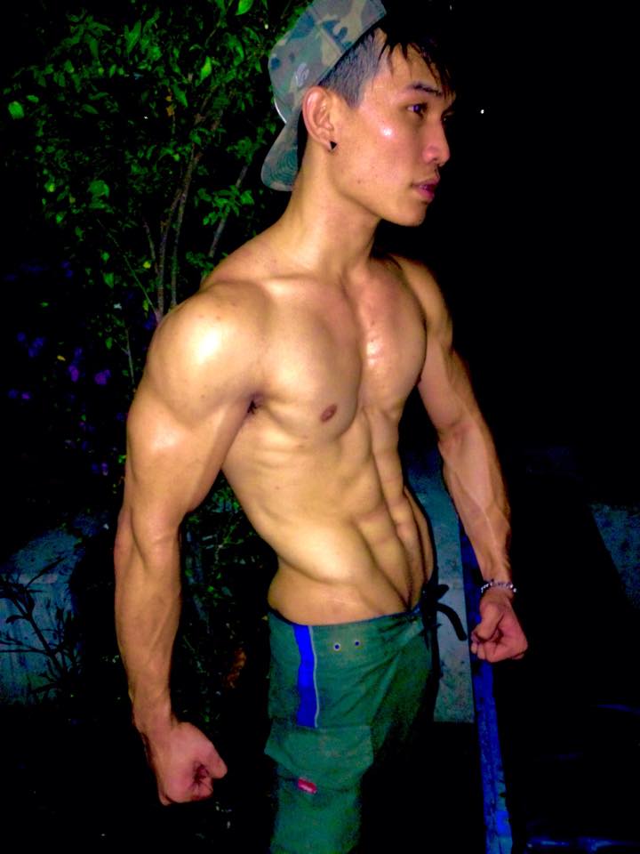 เกย์หุ่นแซ่บ
