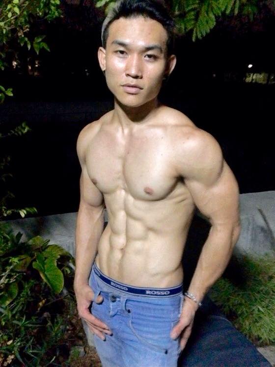 เกย์หุ่นแซ่บ