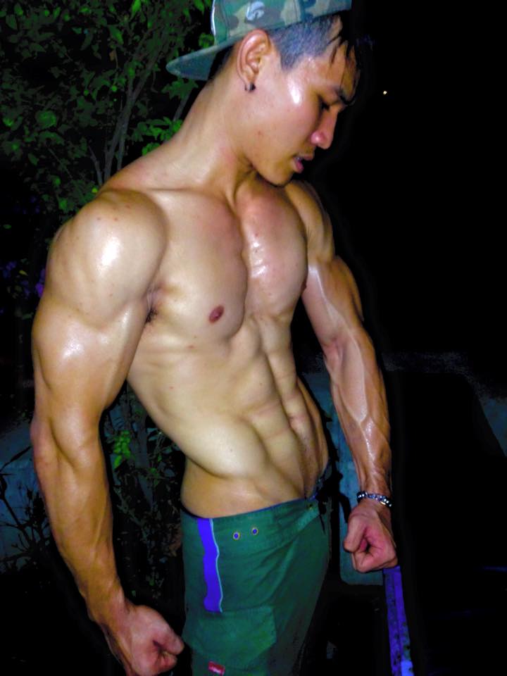 เกย์หุ่นแซ่บ