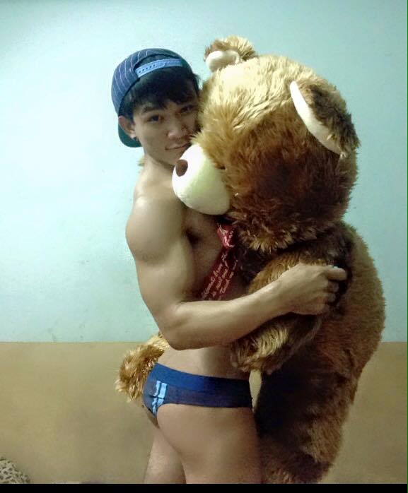 เกย์หุ่นแซ่บ