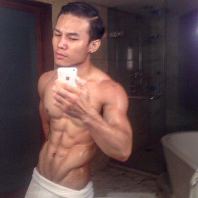 เกย์หุ่นแซ่บ