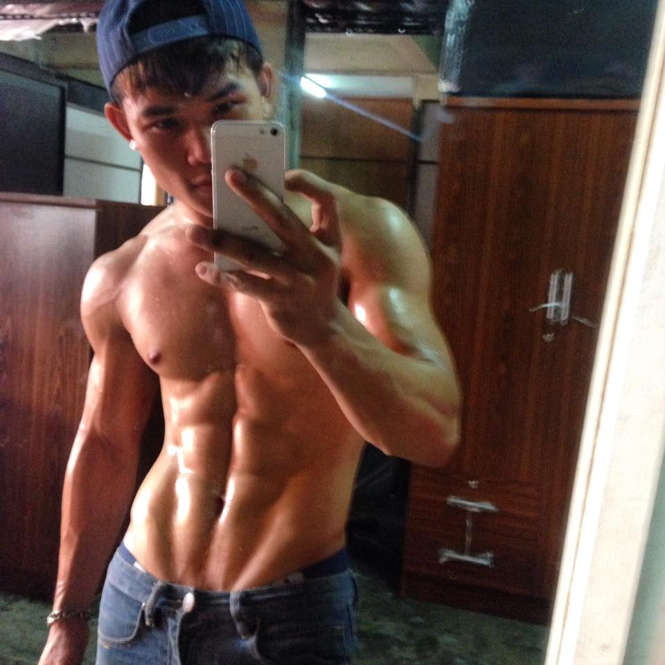 เกย์หุ่นแซ่บ