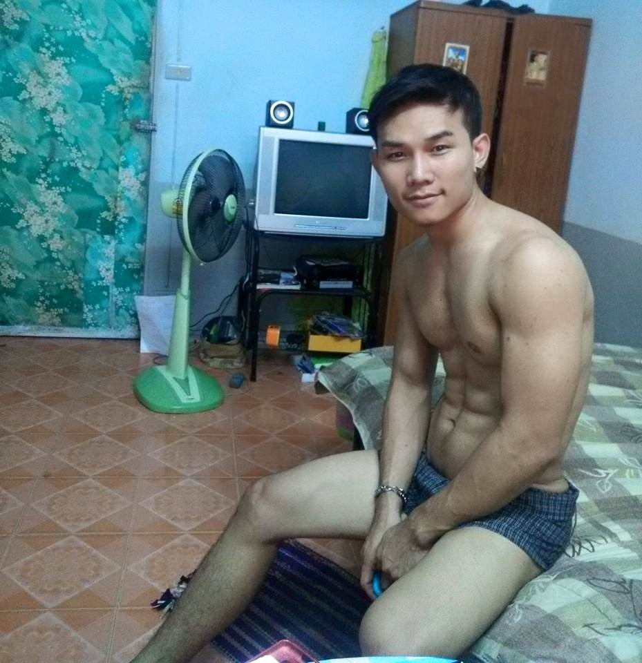 เกย์หุ่นแซ่บ