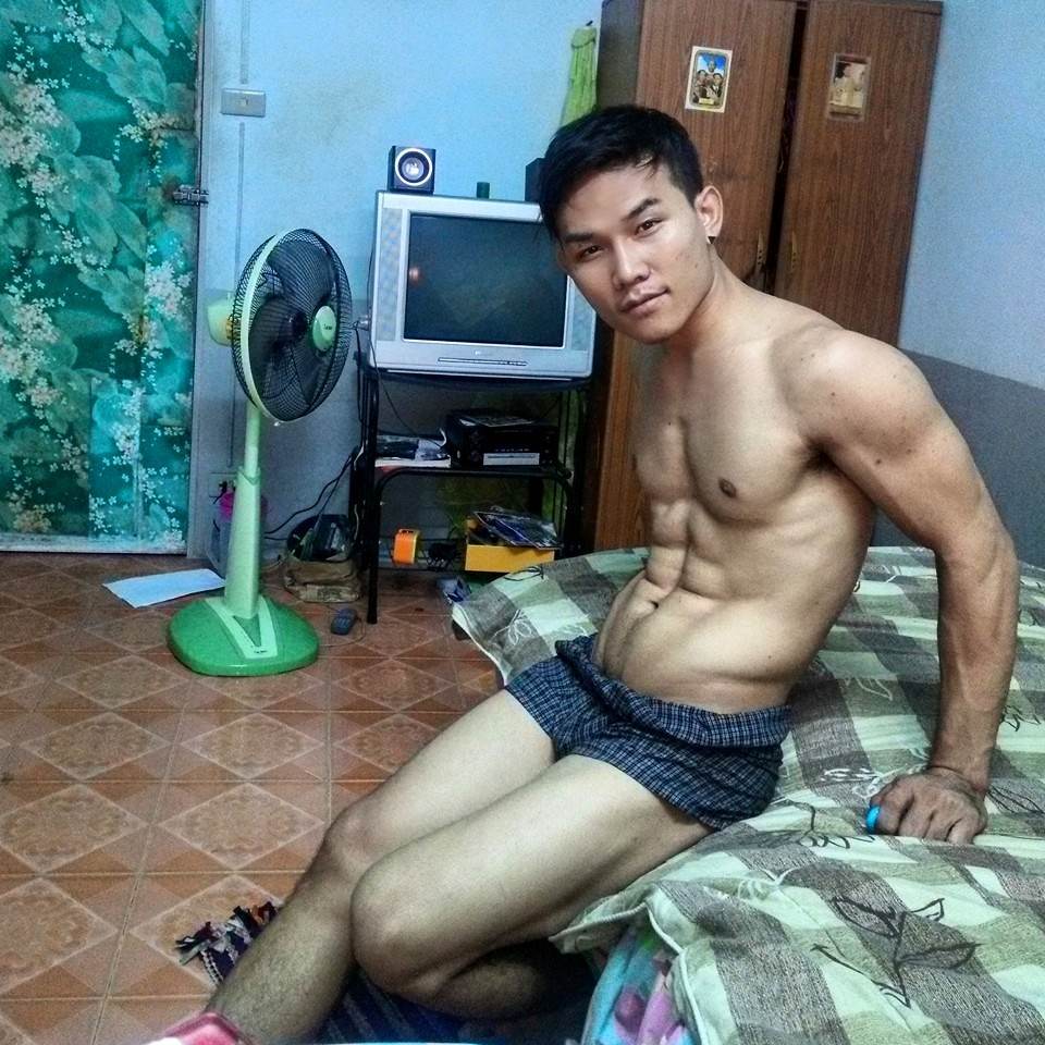 เกย์หุ่นแซ่บ