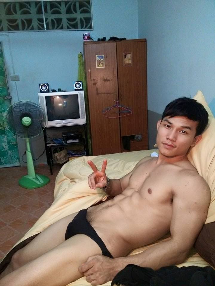 เกย์หุ่นแซ่บ