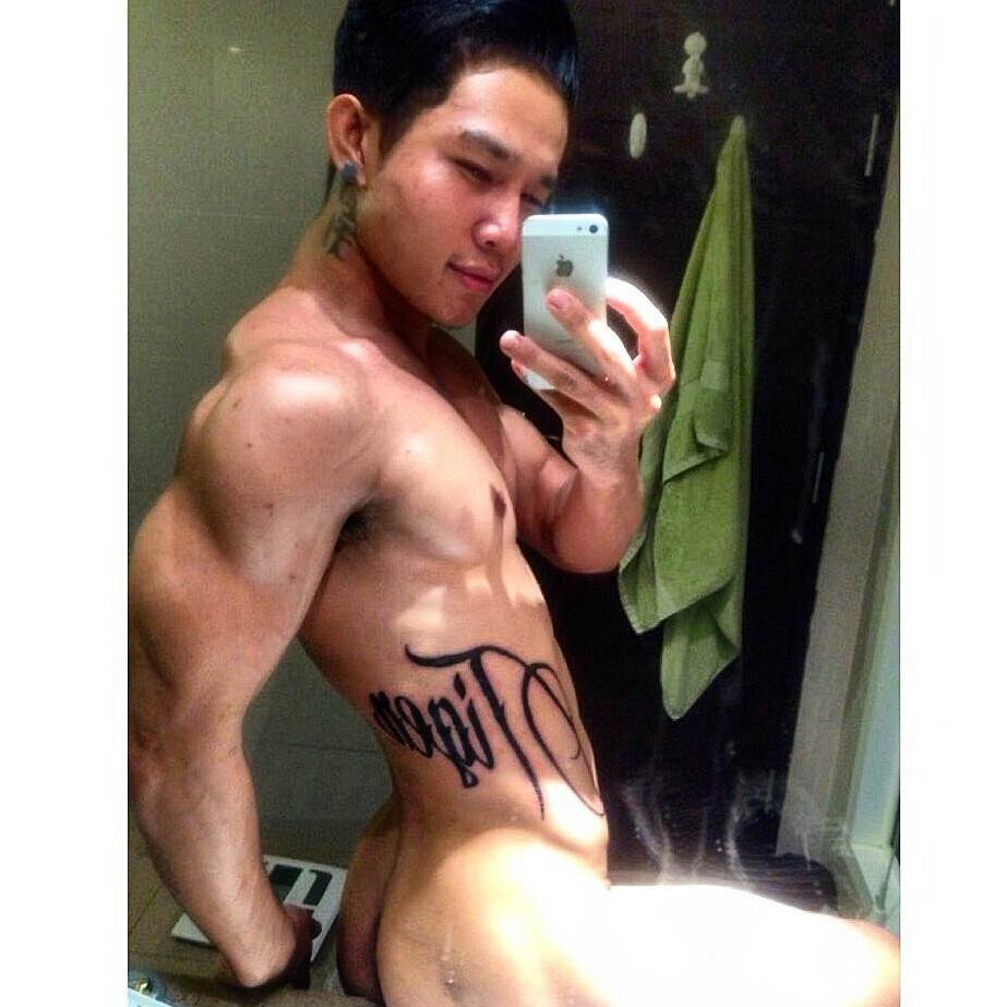 เกย์หุ่นแซ่บ