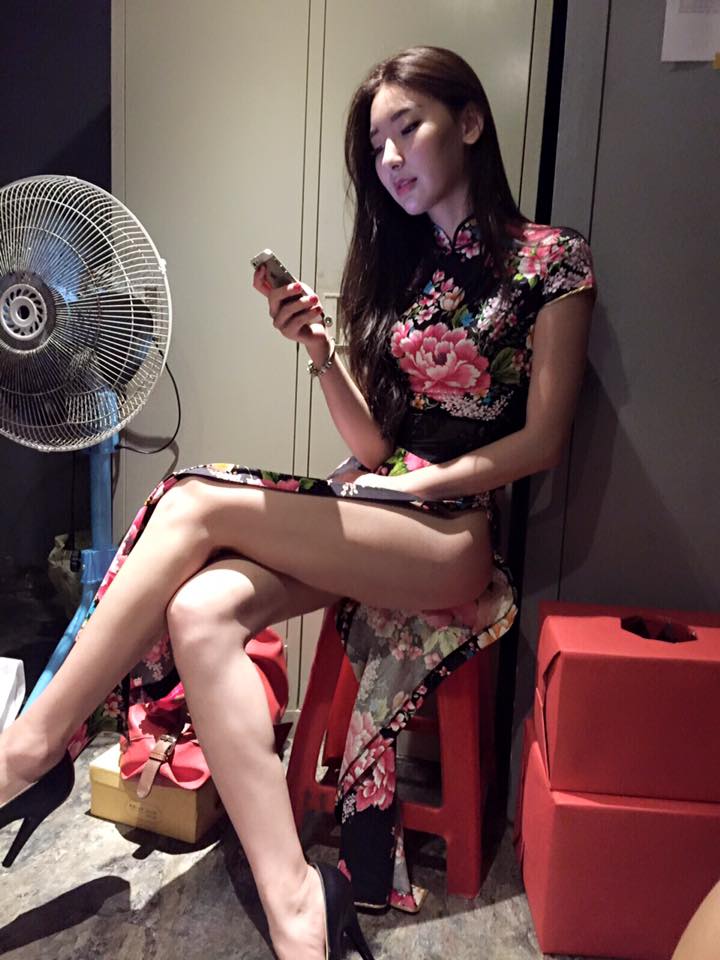 น้อง Rabbit พริตตี้ไต้หวัน ขาเรียว ขาวสุดๆ