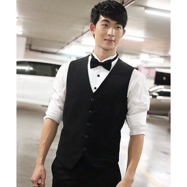 ปู้ เดอะสตาร์ 11 ทาสสุดหล่อ ใน "เรือนร้อยรัก" แซ่บเวอร์มากหนุ่มคนนี้