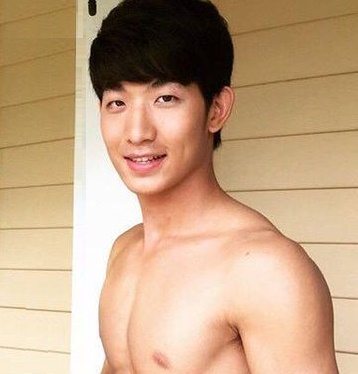 ปู้ เดอะสตาร์ 11 ทาสสุดหล่อ ใน "เรือนร้อยรัก" แซ่บเวอร์มากหนุ่มคนนี้