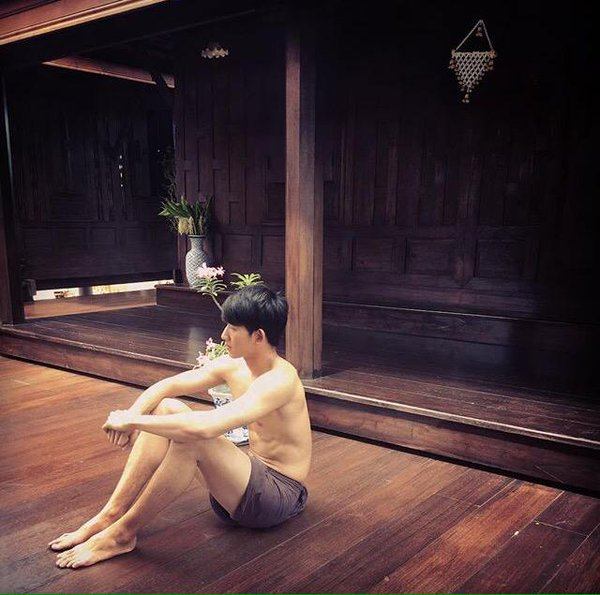 ปู้ เดอะสตาร์ 11 ทาสสุดหล่อ ใน "เรือนร้อยรัก" แซ่บเวอร์มากหนุ่มคนนี้