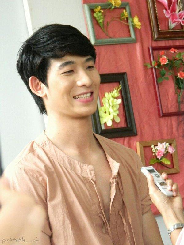 ปู้ เดอะสตาร์ 11 ทาสสุดหล่อ ใน "เรือนร้อยรัก" แซ่บเวอร์มากหนุ่มคนนี้