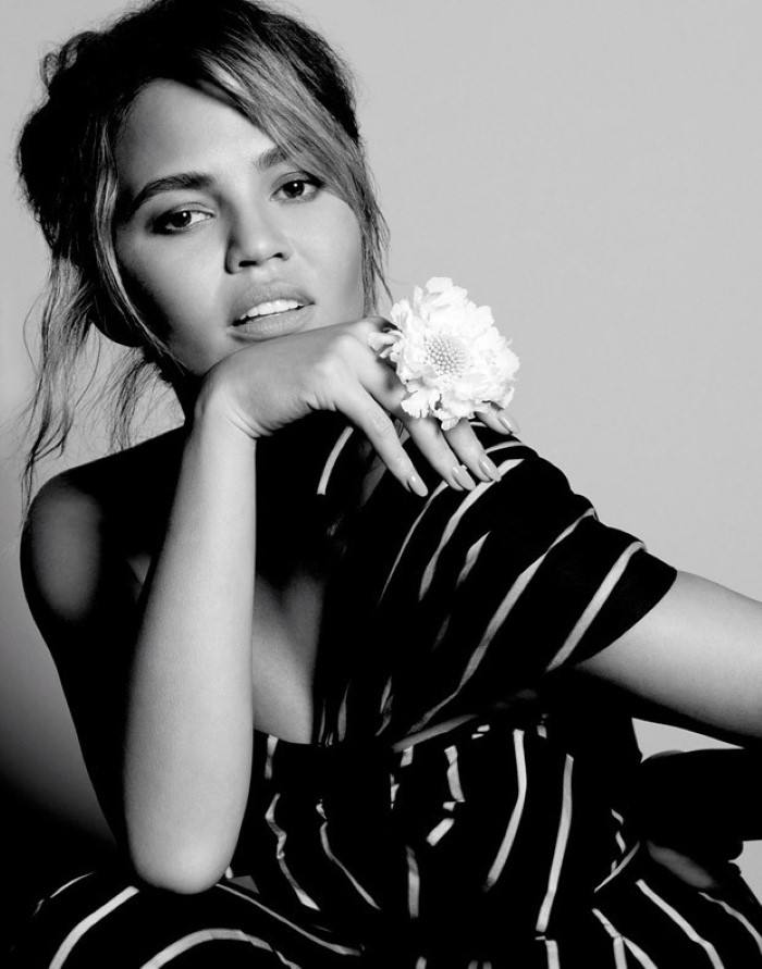 Chrissy Teigen @ VOGUE THAILAND no.36 January 2016
