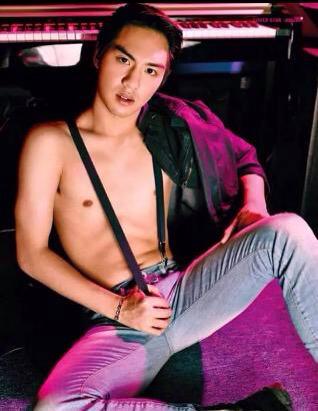 ไวท์ (ปุณณ์ เลิฟซิก)