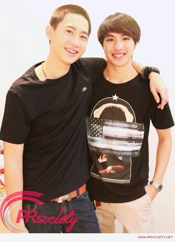 ไวท์ (ปุณณ์ เลิฟซิก)