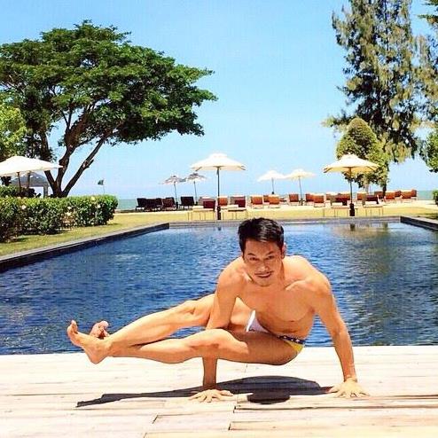 อยากให้โฟกัสที่เป้า...เฮ้ย! ท่าโยคะ