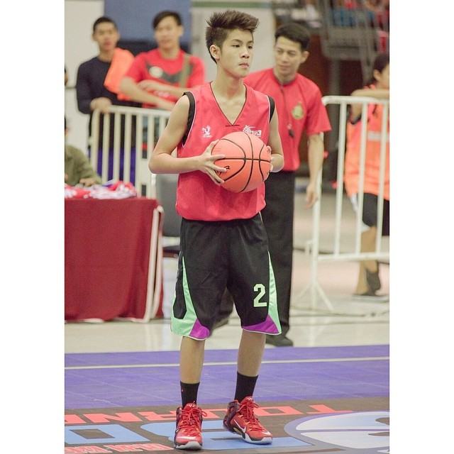 อัพเดทความหล่อ!! หล่อกระชากใจสุดๆ เจ้านาย จินเจษฎ์ ลูกชาย เจ เจตริน