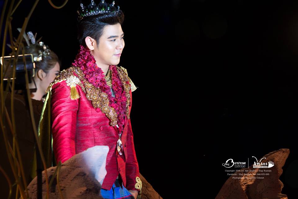 ประมวลภาพงานอลังการฟลอร่าคาร์นิวัล(ขบวนพาเหรด) ณ เพลาเพลิน บุรีรัมย์