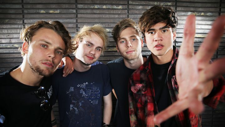 ฮือฮา!! 4 หนุ่ม บอยแบนด์วง 5 Seconds of Summer เปลือยขึ้นปก"โรลลิง สโตน" จะมาเปิดการแสดงในไทย มีนาคม 2559