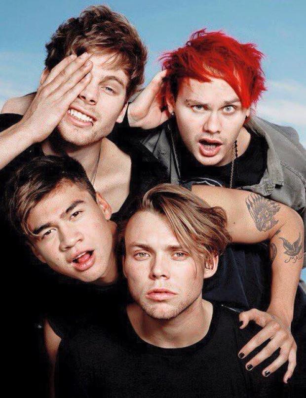 ฮือฮา!! 4 หนุ่ม บอยแบนด์วง 5 Seconds of Summer เปลือยขึ้นปก"โรลลิง สโตน" จะมาเปิดการแสดงในไทย มีนาคม 2559