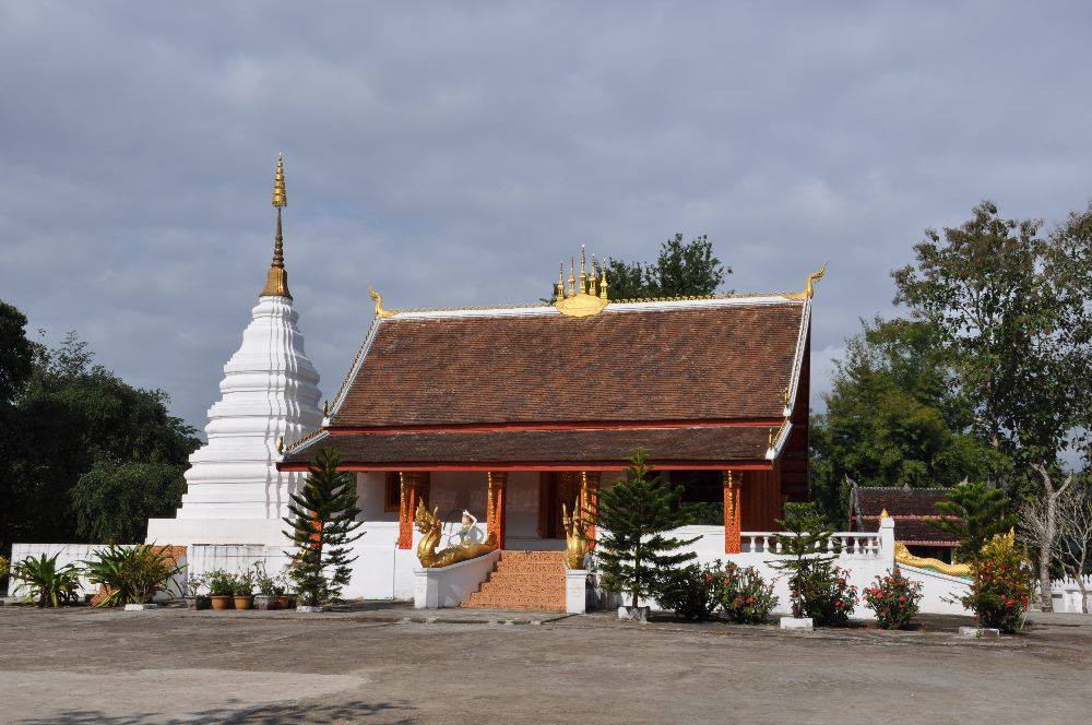 วัดในหลวงพระบางจะมีรูปแบบเเละการก่อสร้างคล้ายๆกันหมด