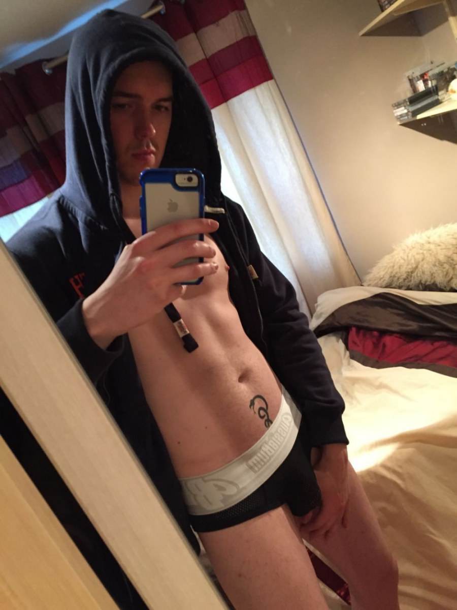 Hot guy in underwear 81