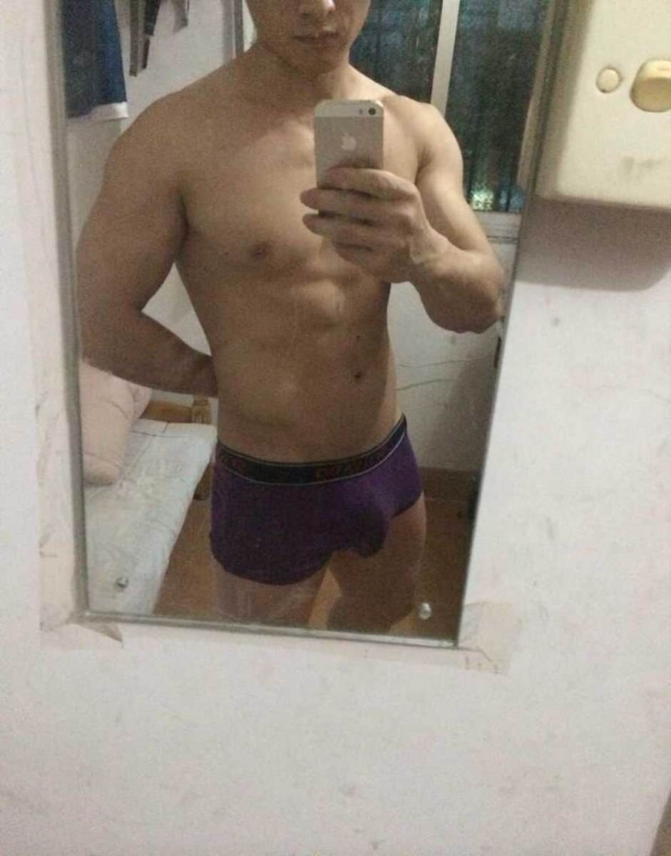 Hot guy in underwear 81