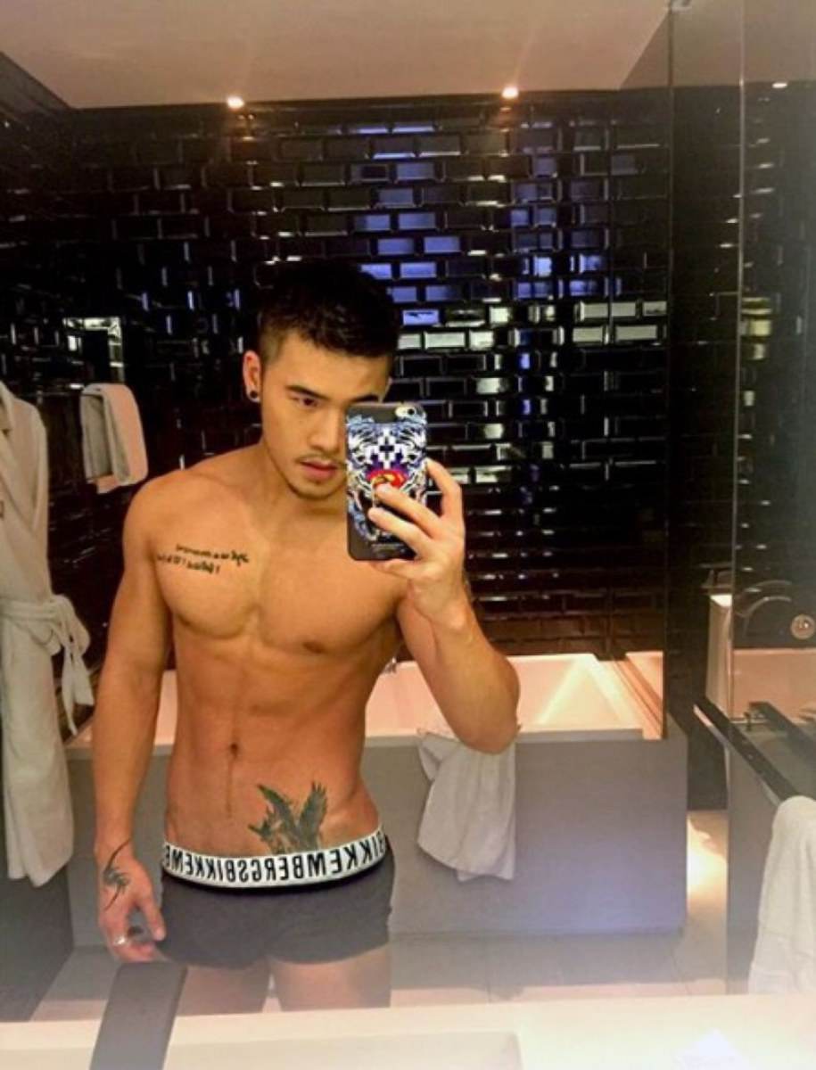 Hot guy in underwear 89