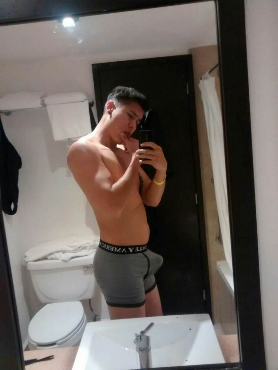 Hot guy in underwear 89