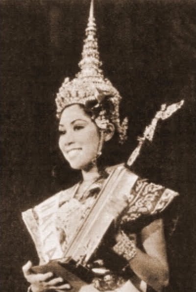 Thailand!! เจ้าแม่ชุดประจำชาติ  บนเวที Miss Universe