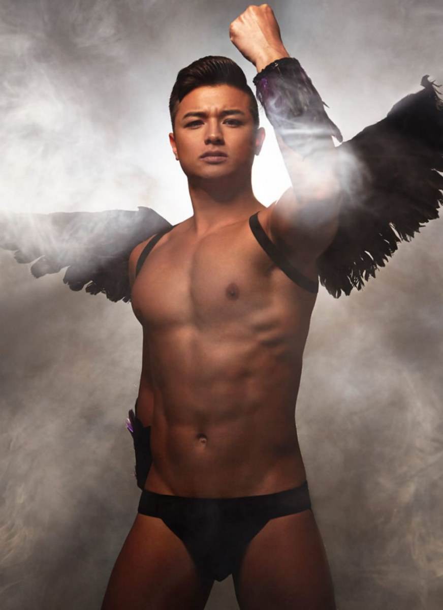 Hot guy in underwear 94