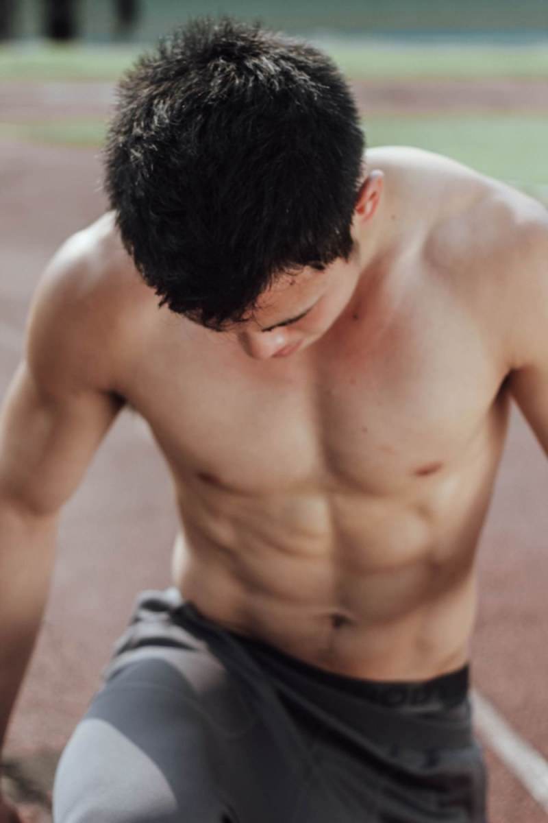 แพ้หนุ่มล่ำ ยอมเลยไม่ต้องปล้ำ