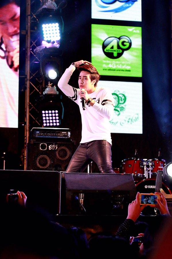 ฮอตมาก!! ฟีฟ่า เปรมอนันต์ ทั้งหล่อทั้งเก่ง