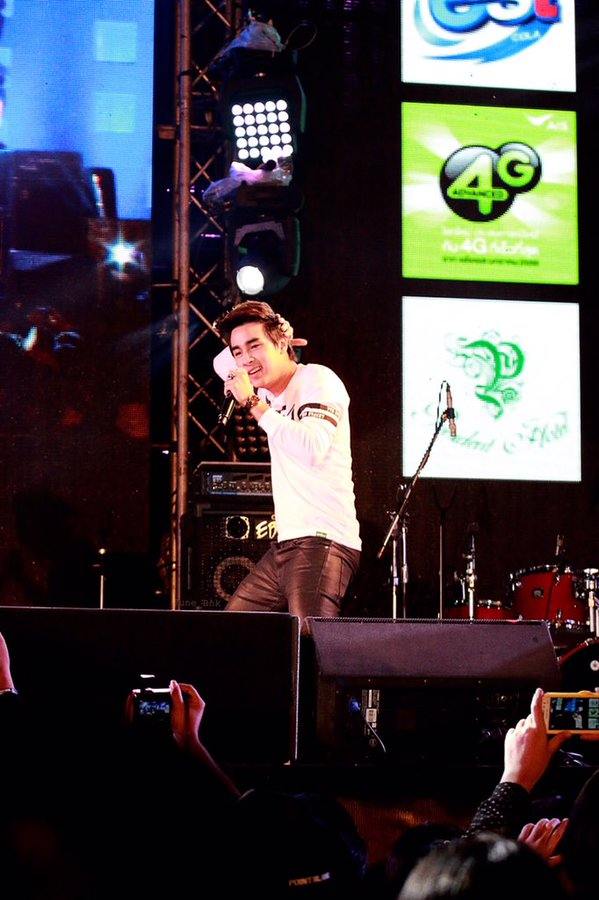 ฮอตมาก!! ฟีฟ่า เปรมอนันต์ ทั้งหล่อทั้งเก่ง