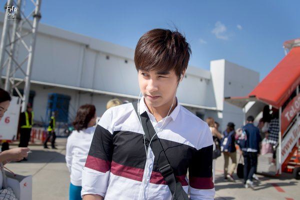 ฮอตมาก!! ฟีฟ่า เปรมอนันต์ ทั้งหล่อทั้งเก่ง