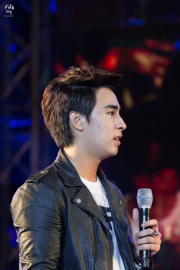 ฮอตมาก!! ฟีฟ่า เปรมอนันต์ ทั้งหล่อทั้งเก่ง