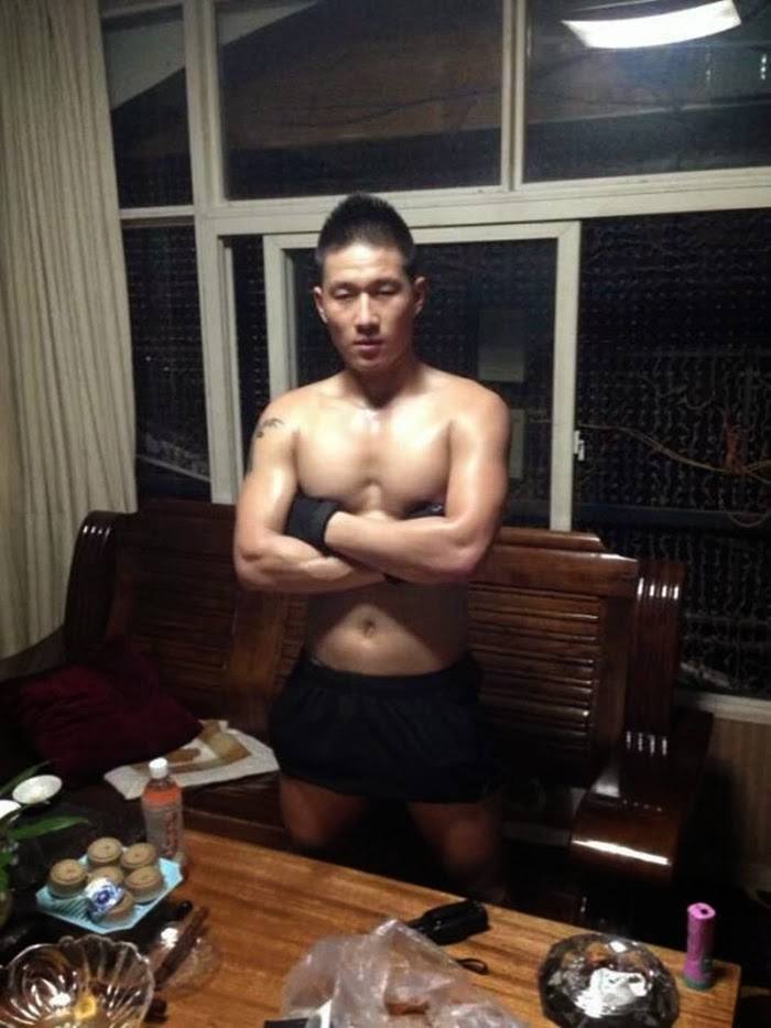 ง่ายๆไม่เลือก ยังไงก็เอา อิอิ"