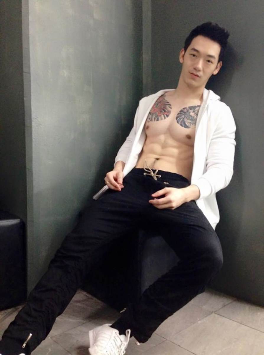 ง่ายๆไม่เลือก ยังไงก็เอา อิอิ"